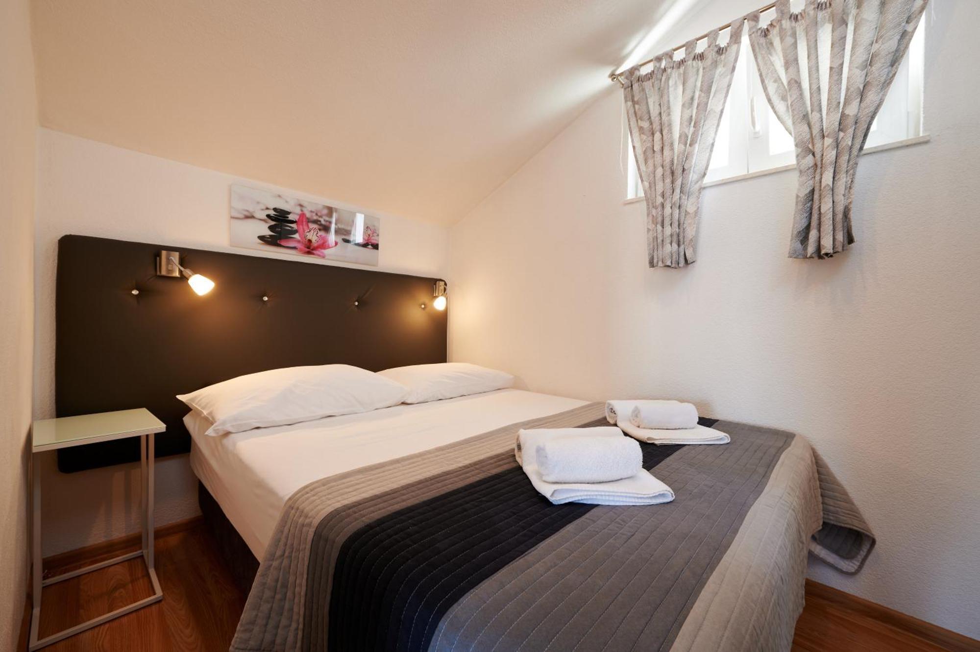 Apartments & Rooms Zaja Trogir Phòng bức ảnh